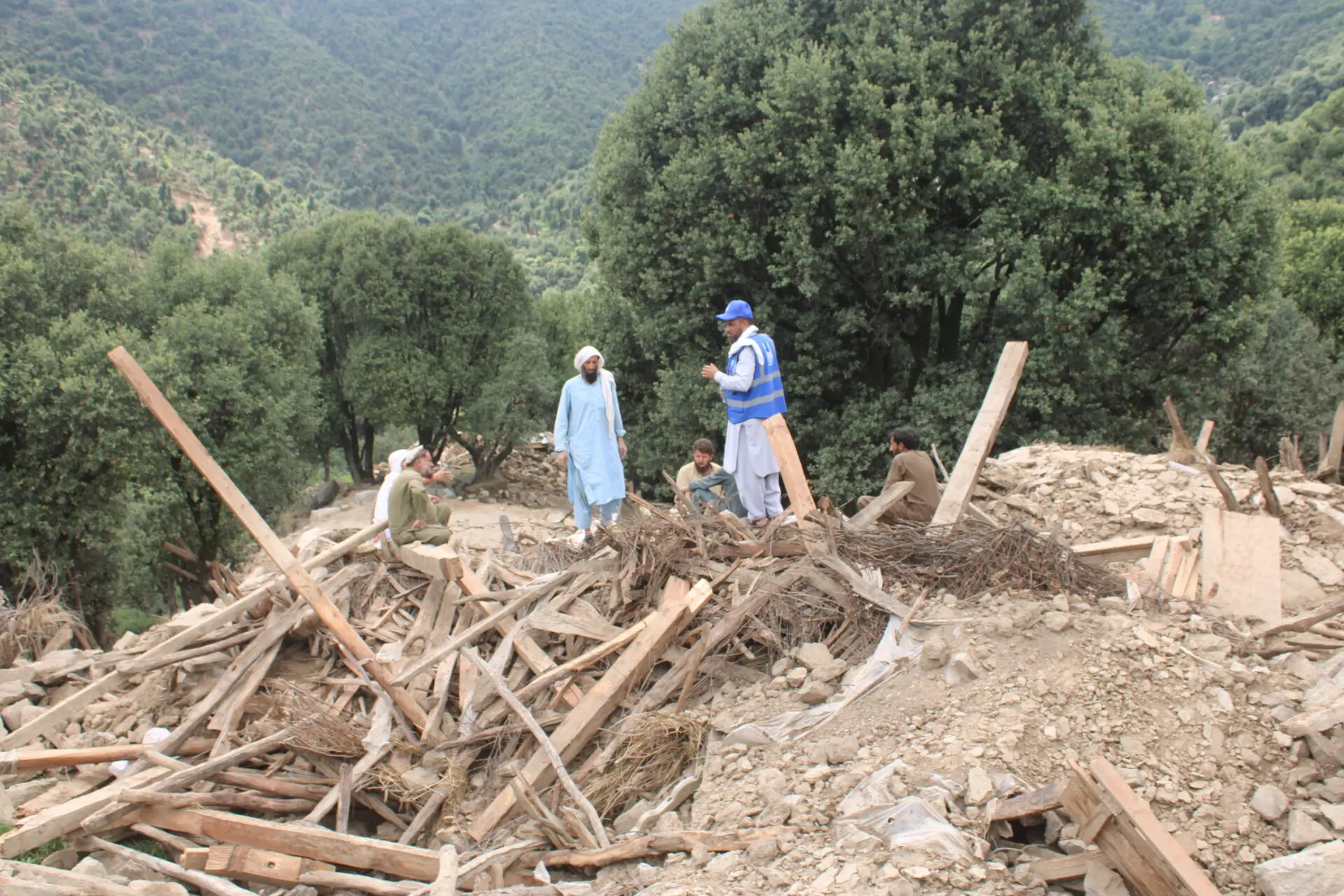 It has been reported that up 5,400 homes have been destroyed across Chawkay and Nurgal
