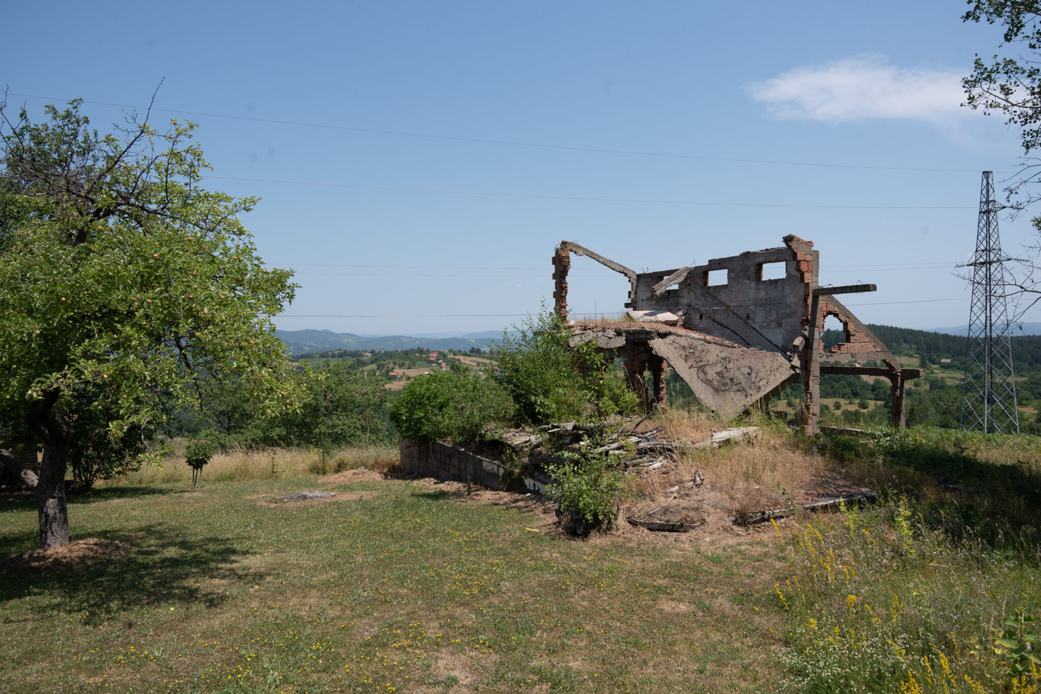 Abandoned-house-in-Vlasenica
